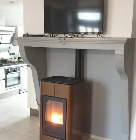 Au Village Du Domaine Le Colombier *