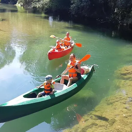 Сasa de vacaciones Au Village Du Domaine Le Colombier